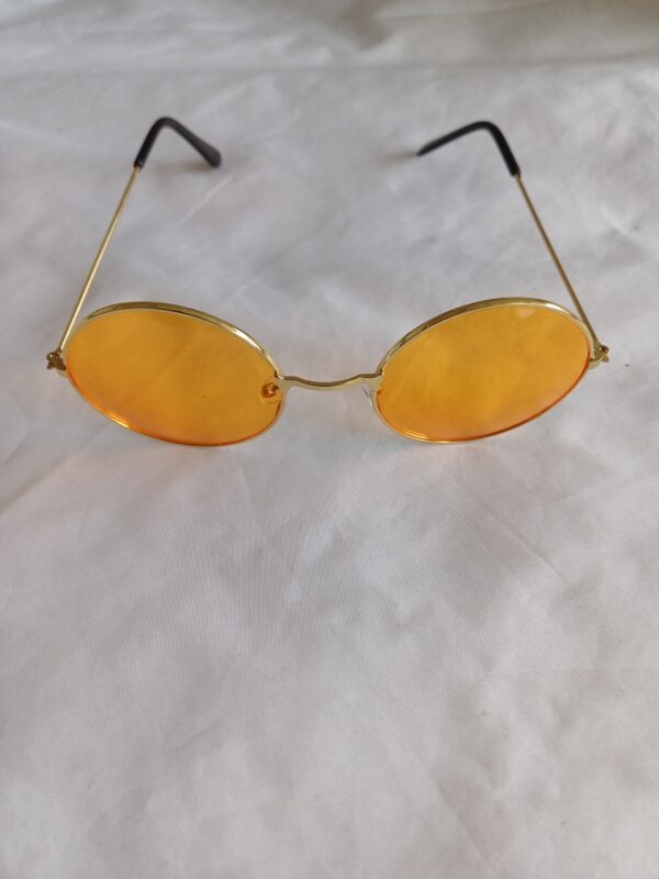 Party Glasses (dark yellow)